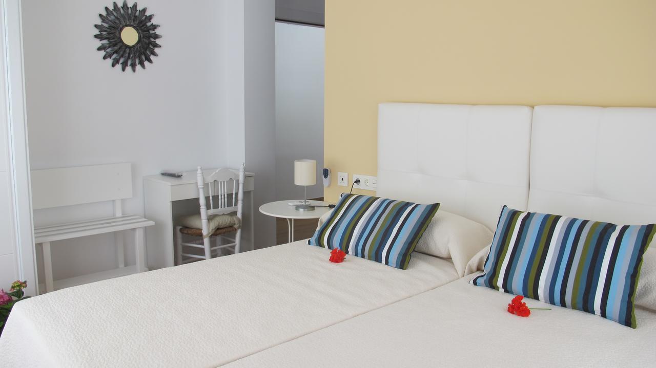 Hostal Onteniente 라 마몰라 외부 사진