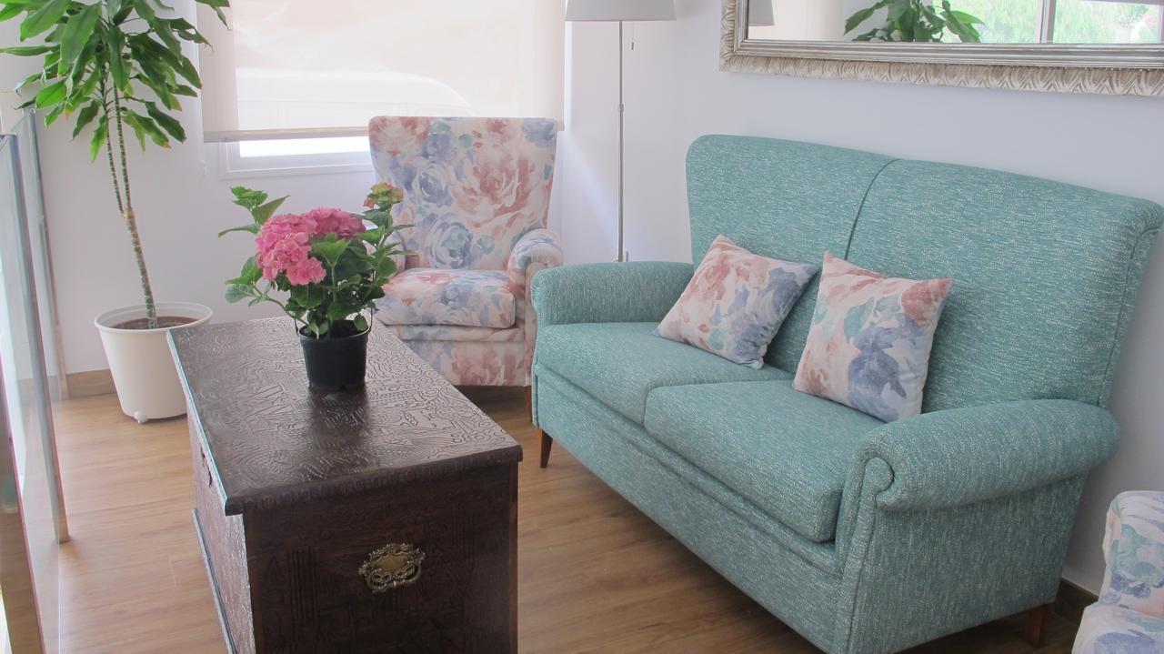 Hostal Onteniente 라 마몰라 외부 사진